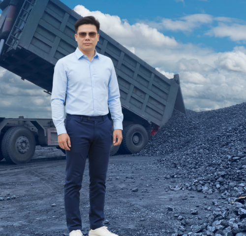 Than đá dùng trong công nghiệp tại bãi than Than Hùng Mạnh